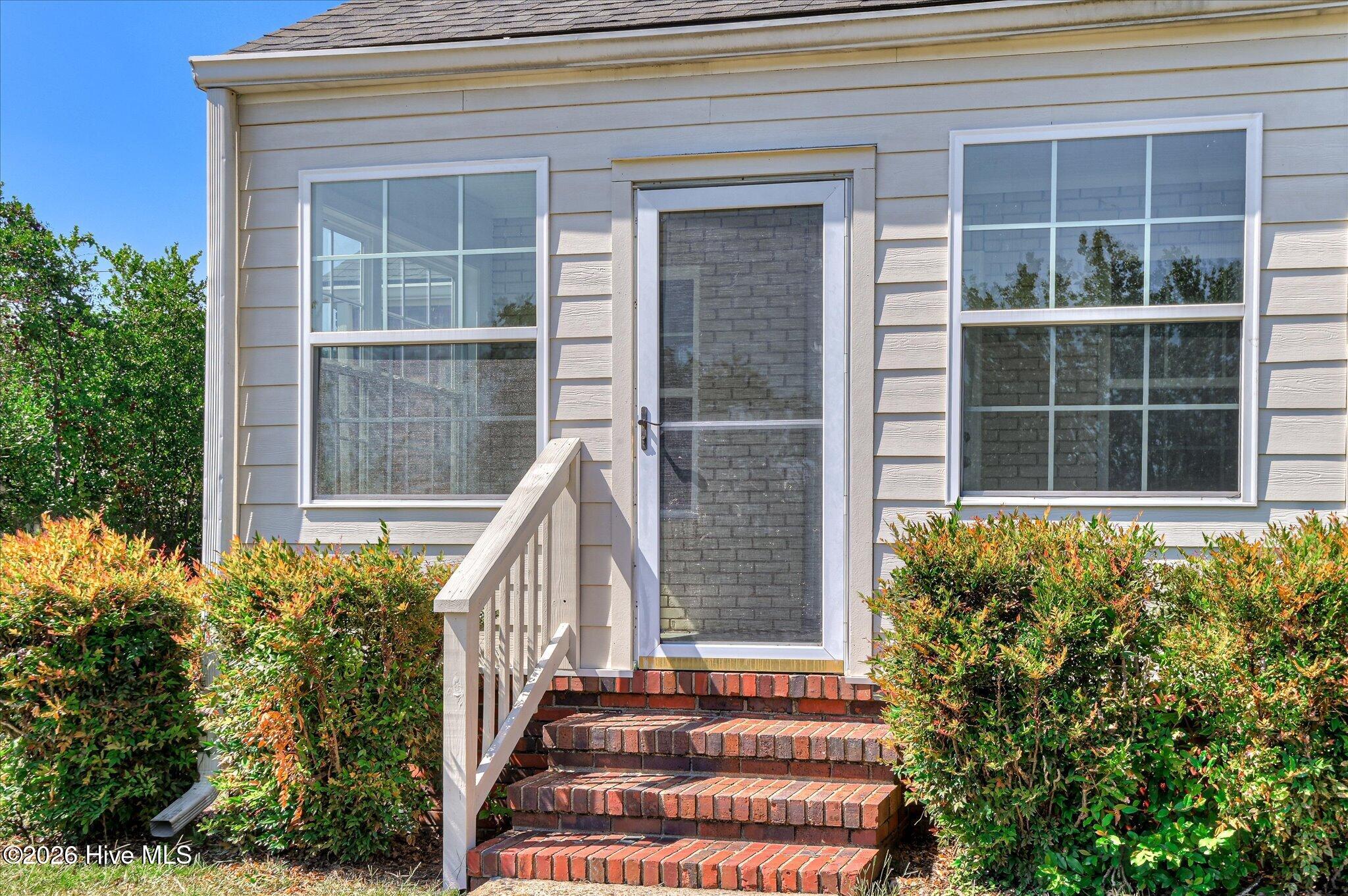 1004 Redbird Road