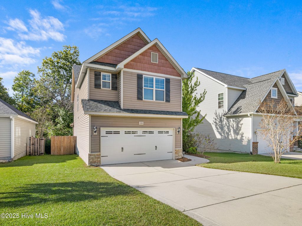 Photo of 118 Katrina Street, Sneads Ferry, NC 28460 (MLS # 100533825)