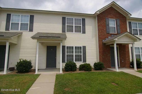 Townhouse For Rent - 4230 Dudleys Grant Drive #B<br/> Pitt County, Winterville, NC 28590