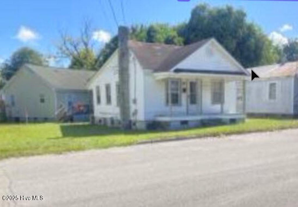 Photo of 308 Jones Street, New Bern, NC 28562 (MLS # 100564289)