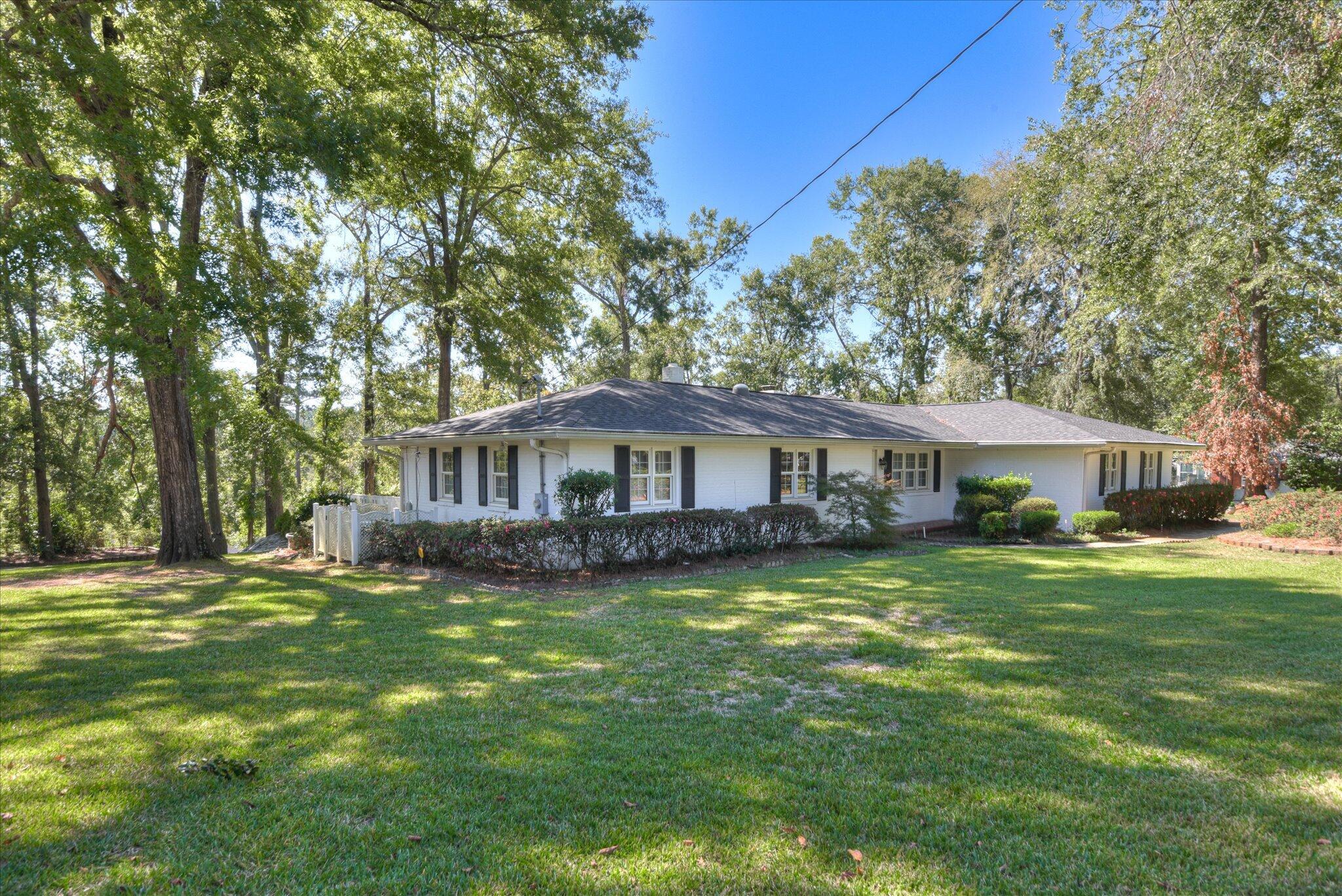 2902 Pineview Road