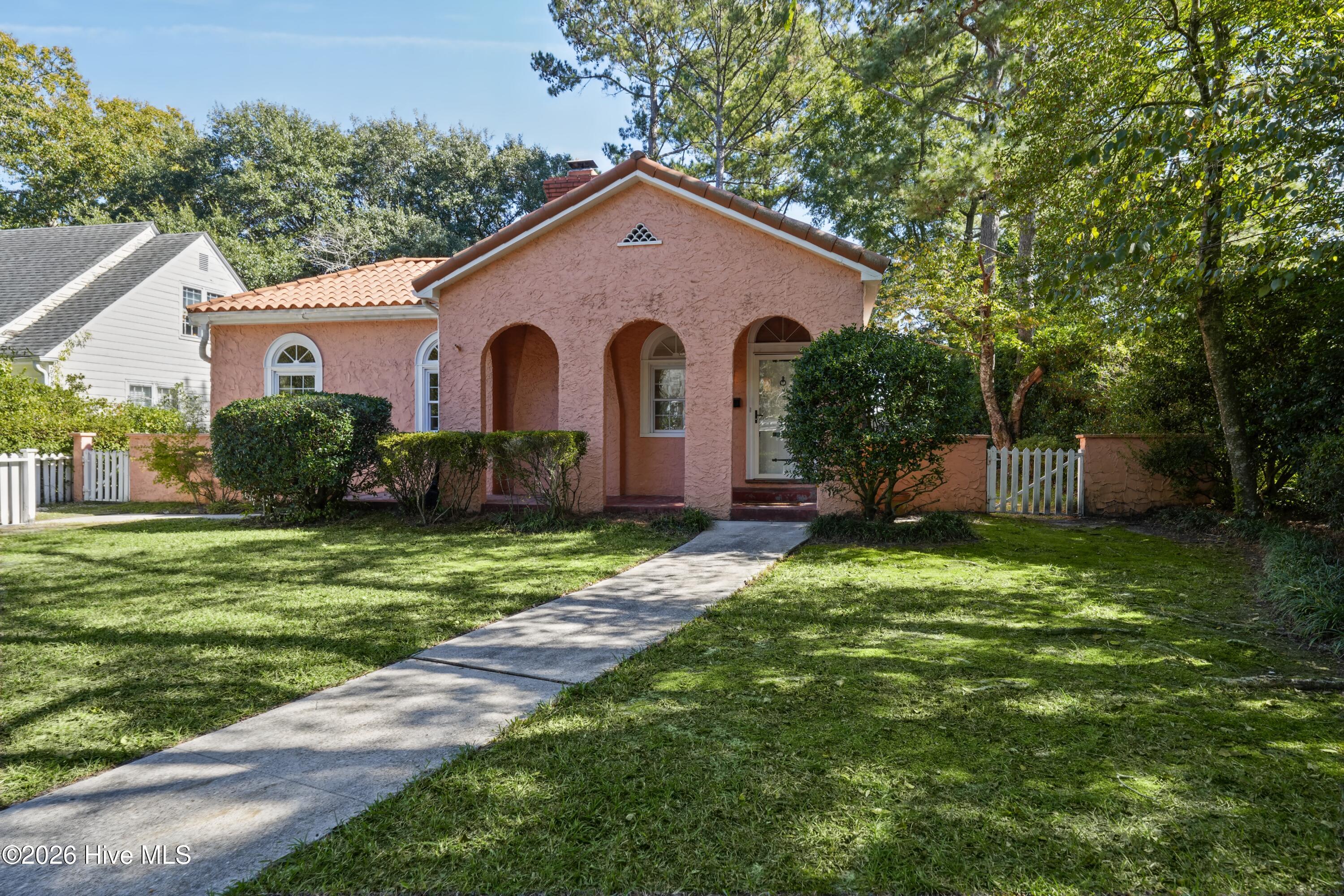 1411 Hawthorne Road