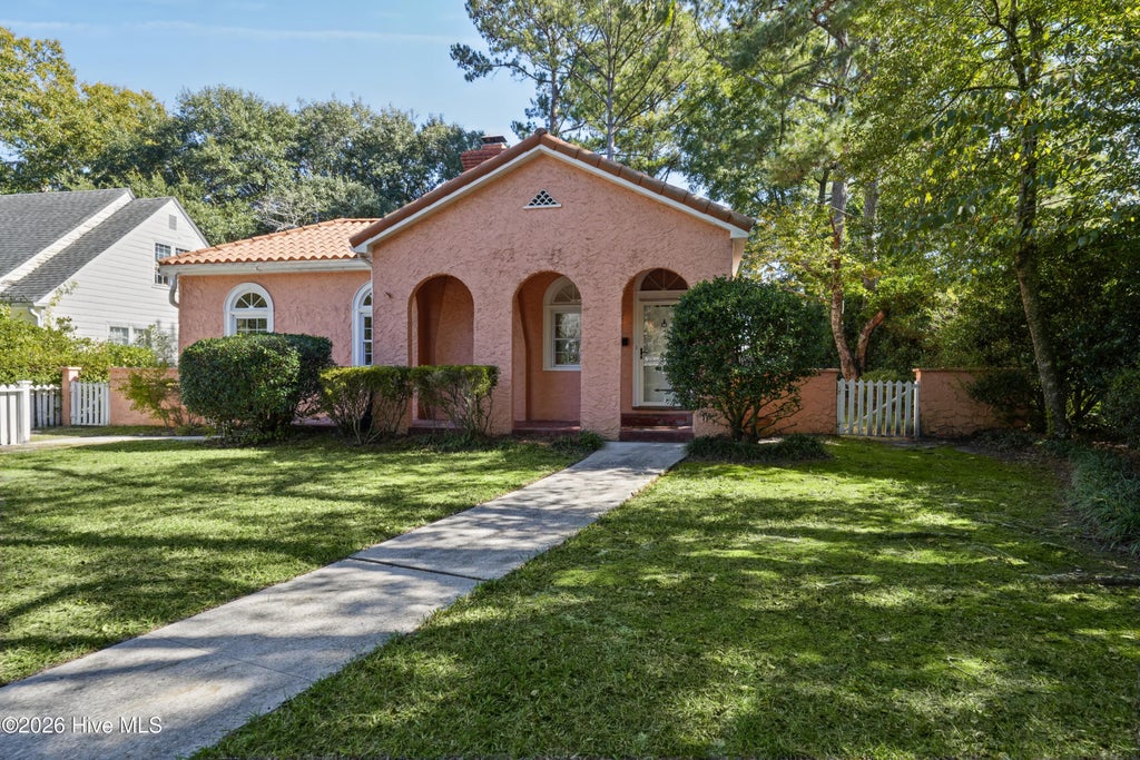 Photo of 1411 Hawthorne Road, Wilmington, NC 28403 (MLS # 100613183)