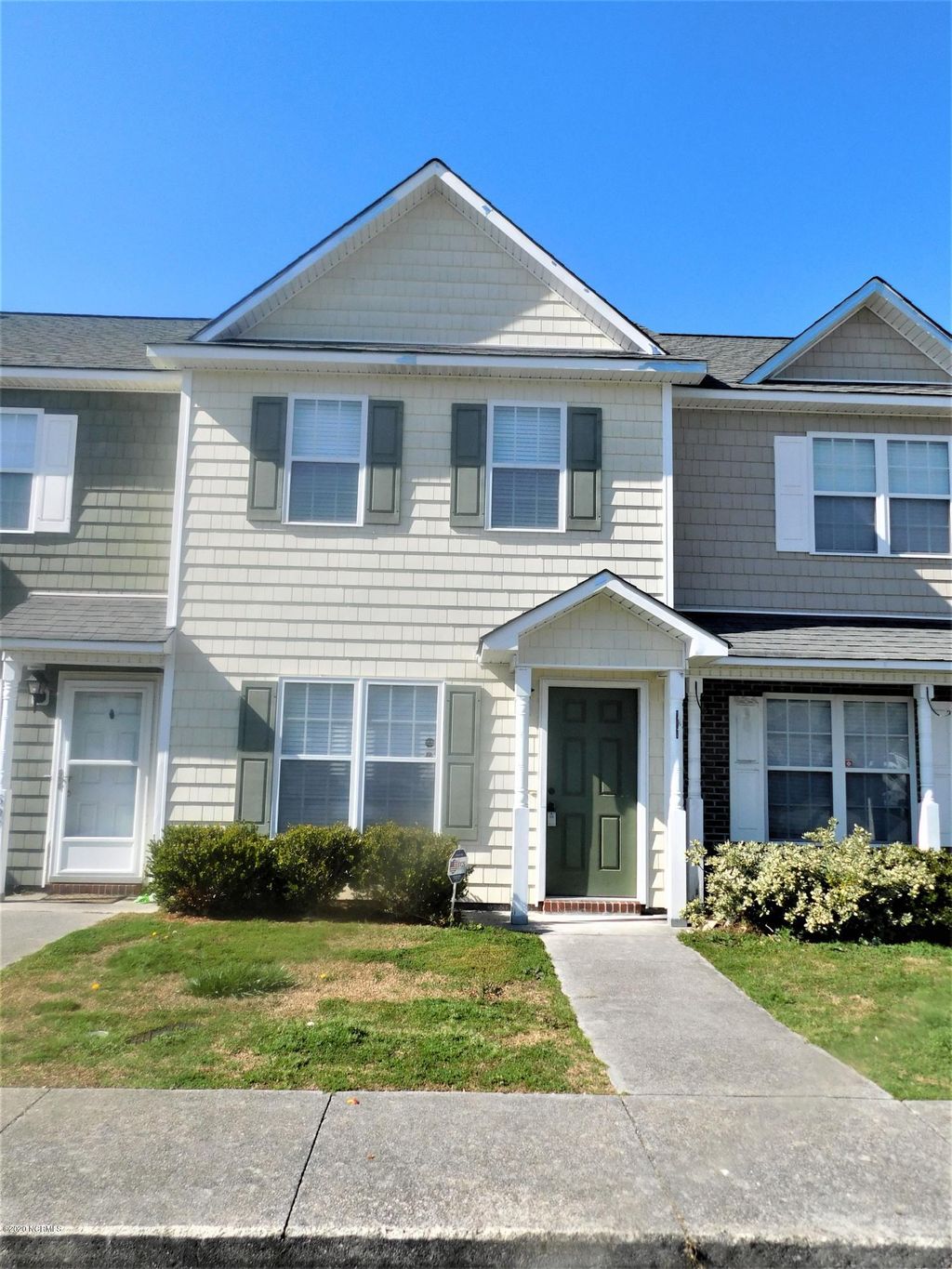 Photo of 609 Streamwood Drive, Jacksonville, NC 28546 (MLS # 100576042)