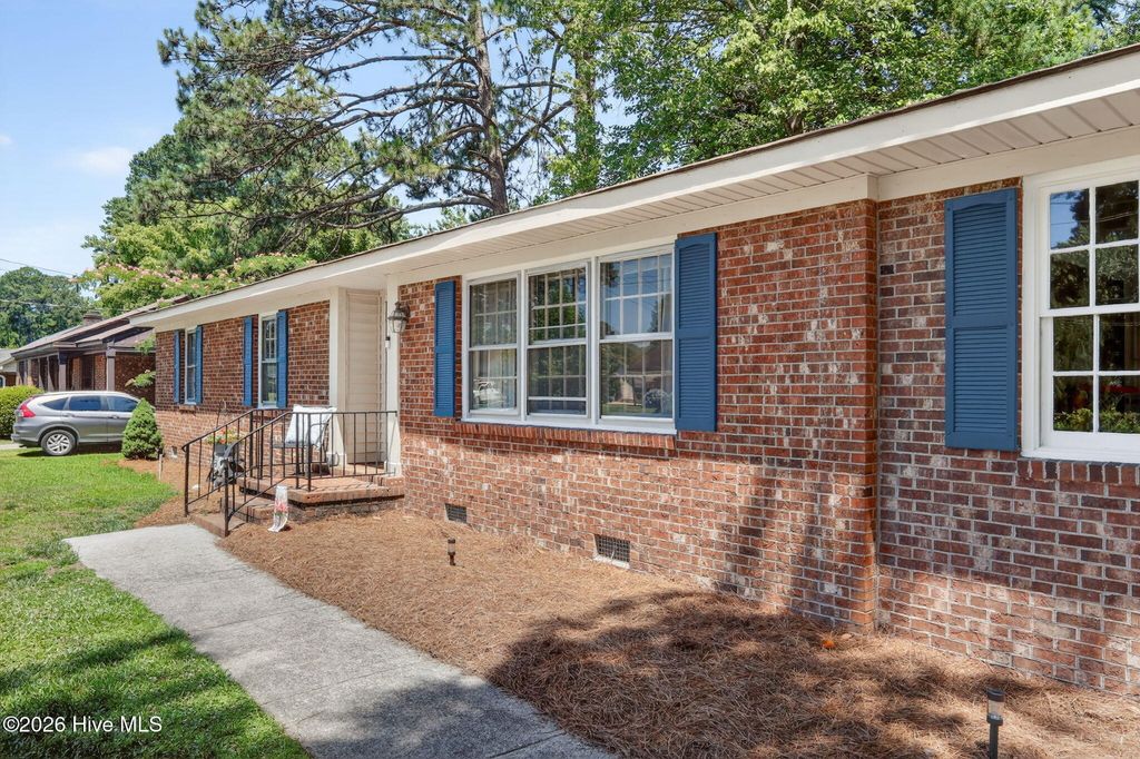 Photo of 1808 Oakdale Drive W, Wilson, NC 27893 (MLS # 100579684)