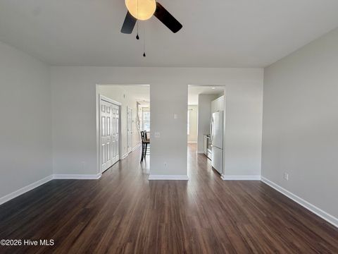 Tiny photo for 5813 Wrightsville Avenue #Apt 172, Wilmington, NC 28403 (MLS # 100565370)