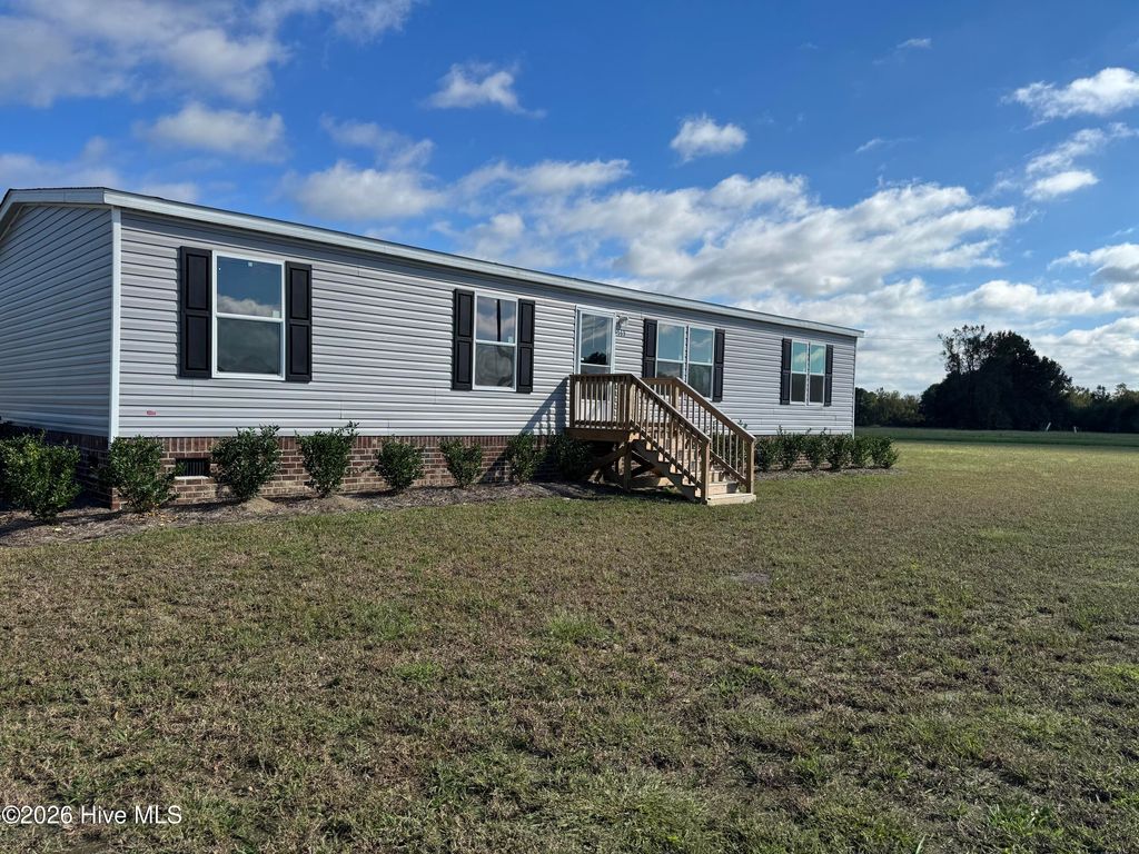 Photo of 569 Pope Road, Rose Hill, NC 28458 (MLS # 100550301)