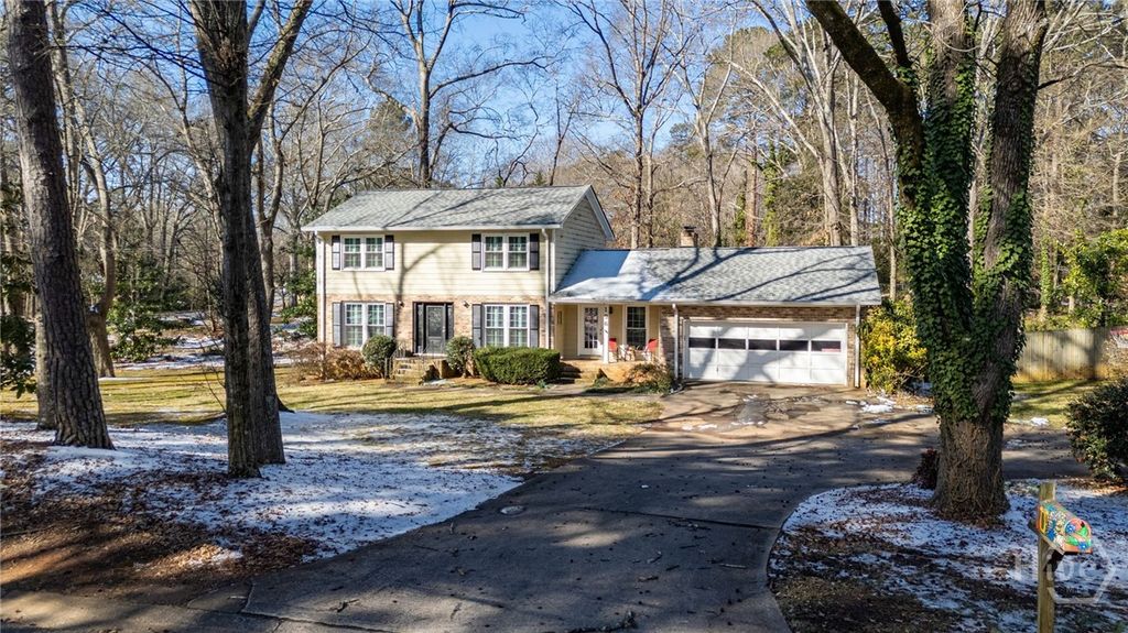 Photo of 196 Avalon Drive, Athens, GA 30606 (MLS # CL348588)