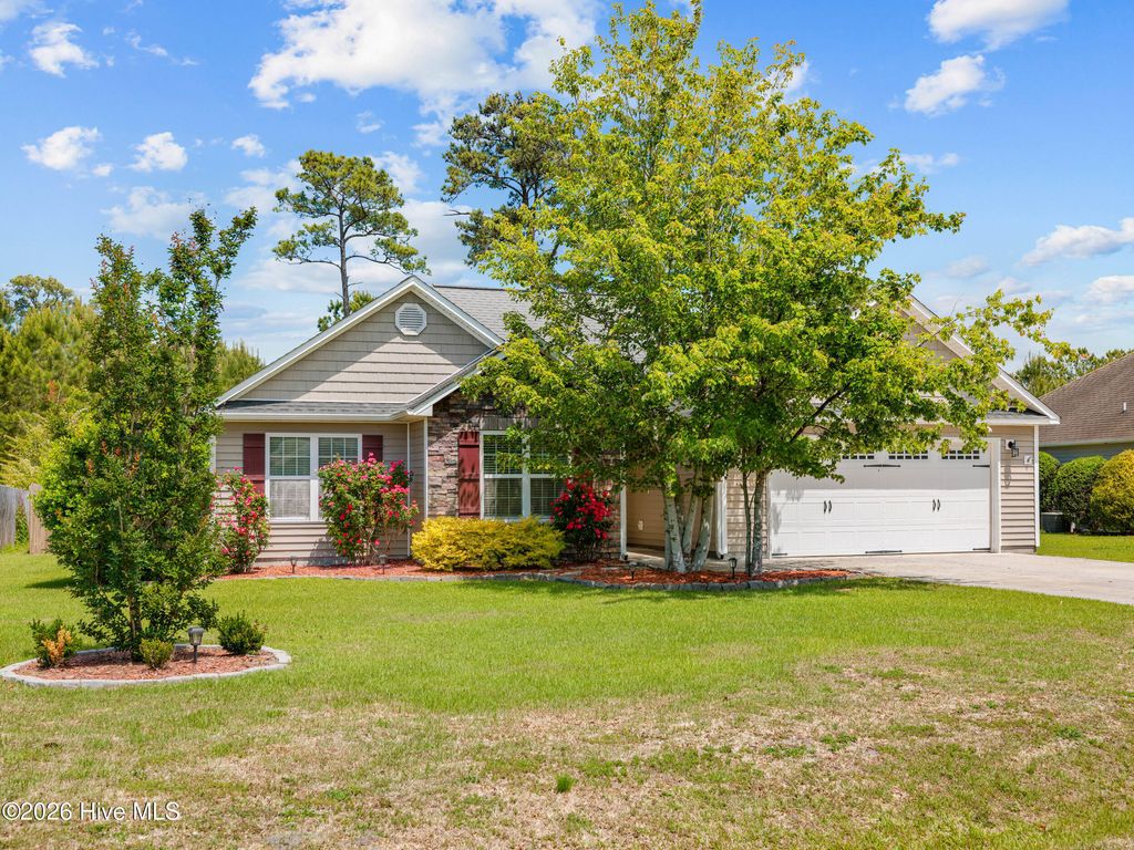 Photo of 210 Marsh Haven Drive, Sneads Ferry, NC 28460 (MLS # 100572036)