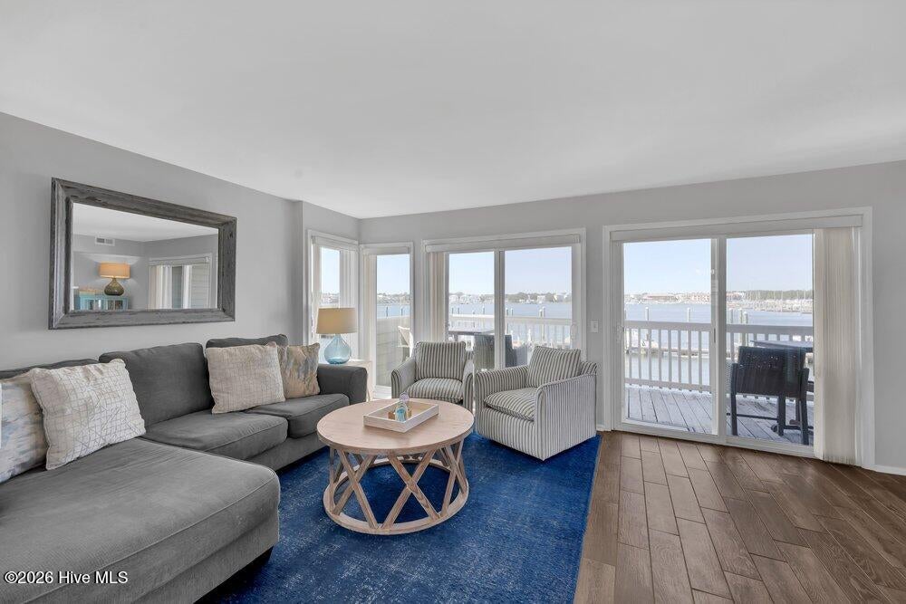 1403 Canal Drive