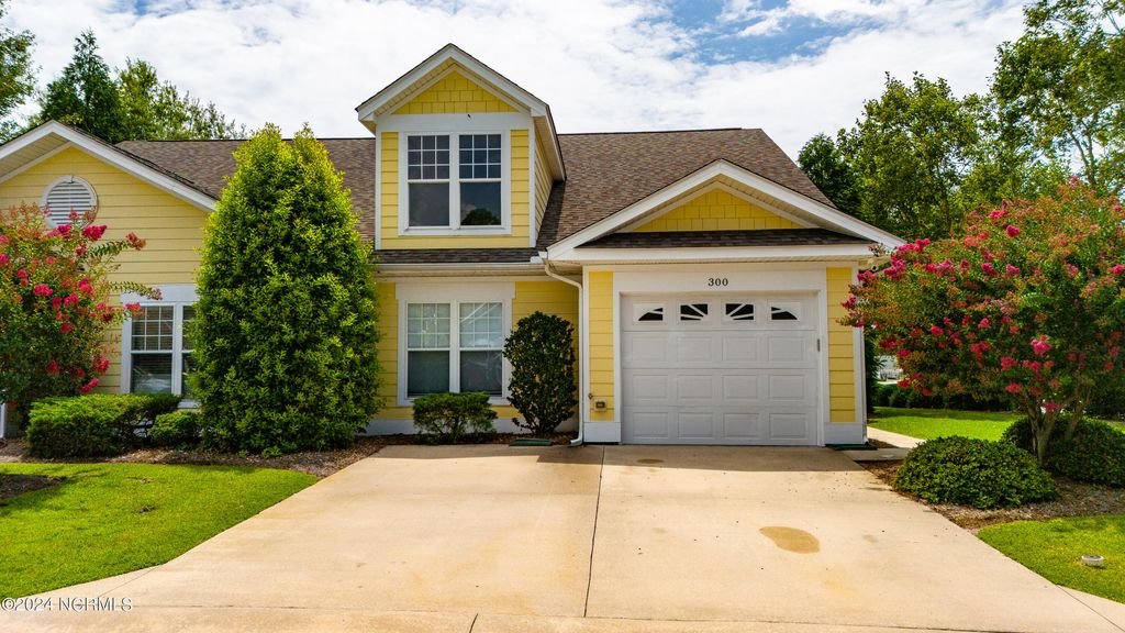 Photo of 300 Sweetwater Cove, Newport, NC 28570 (MLS # 100558958)