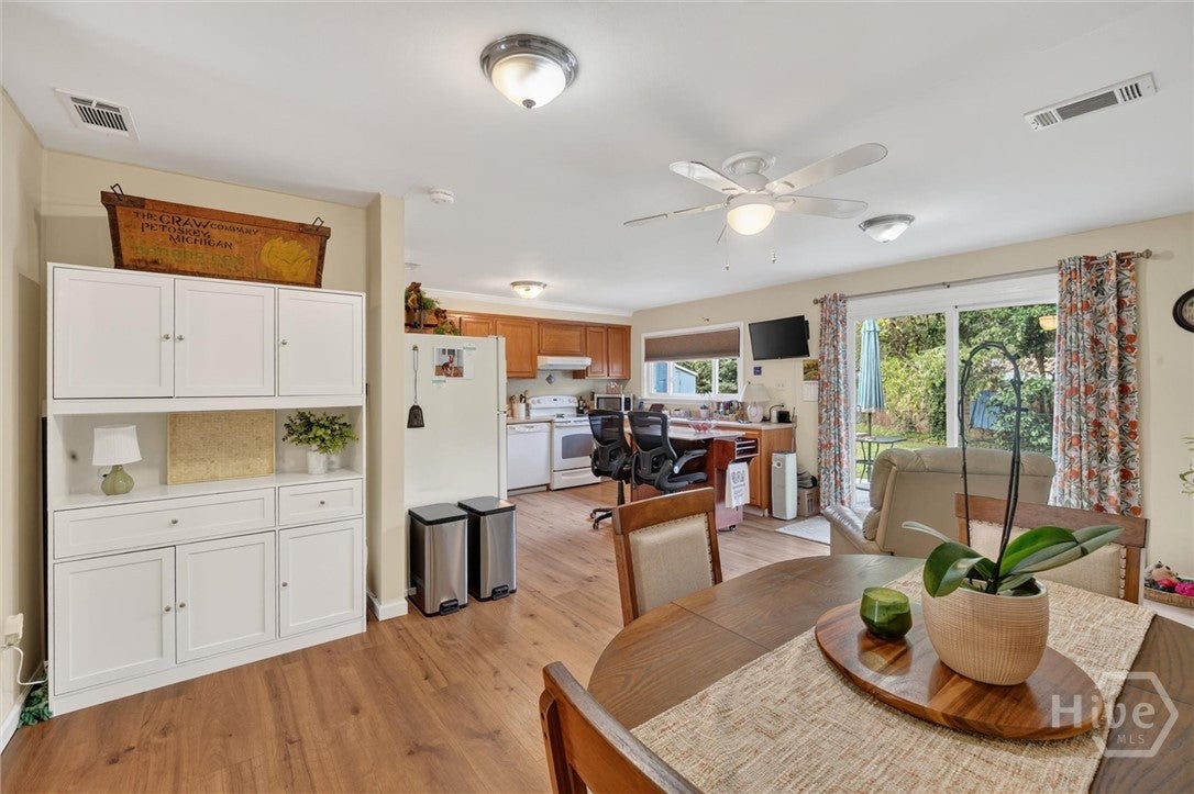 406 Willow Road
