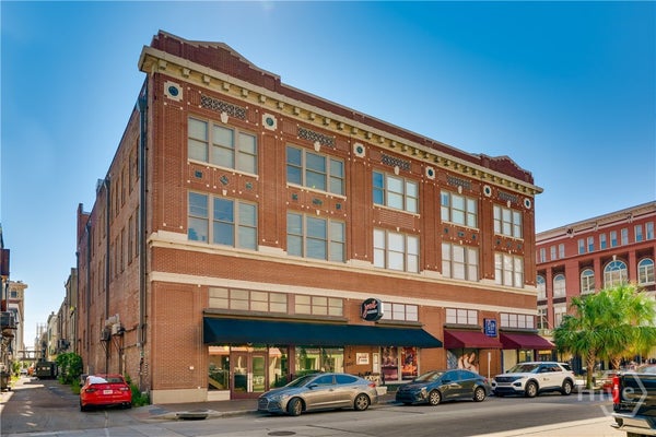122 W BROUGHTON ST # 305, SAVANNAH, GA 31401 - Image 18eb74f7bd6ee4bdeeada979bbf709be/2370917428