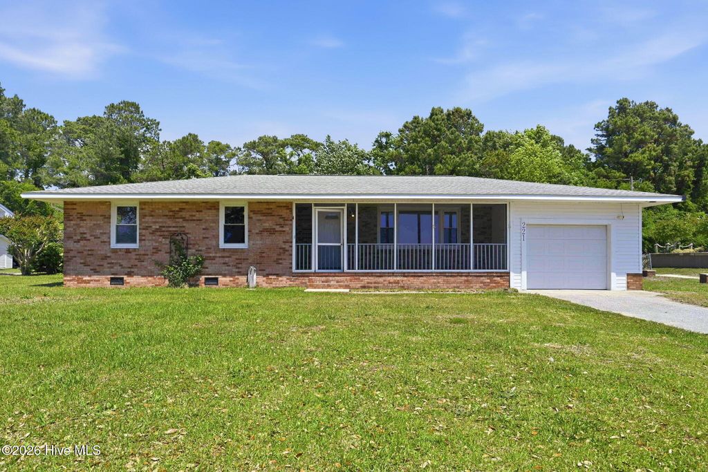 Photo of 221 Charles Creek Rd Ext, Sneads Ferry, NC 28460 (MLS # 100571704)