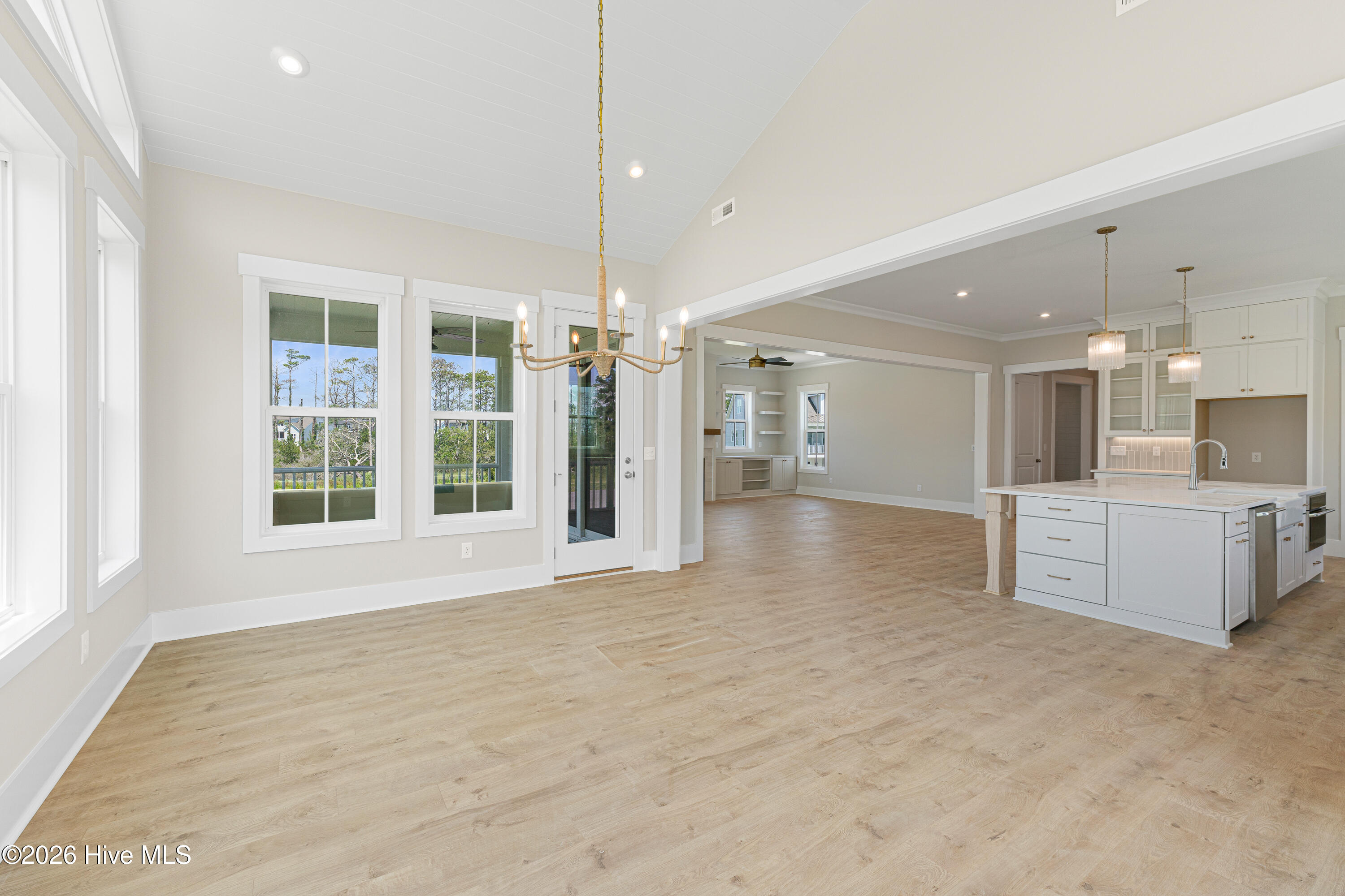 503 Swan Court