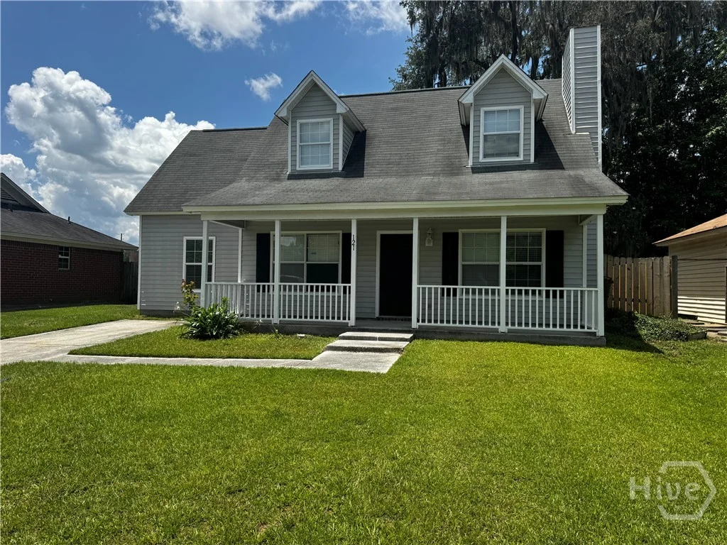 121 Laurelwood Lane