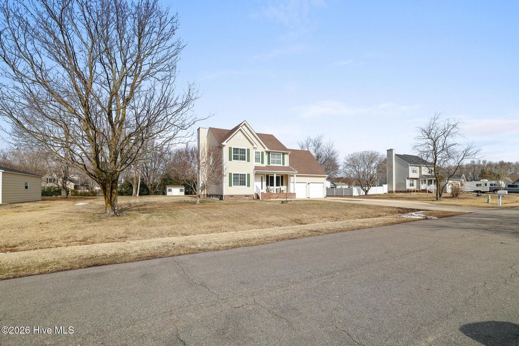 Photo of 137 Kings Way, Moyock, NC 27958 (MLS # 100553103)