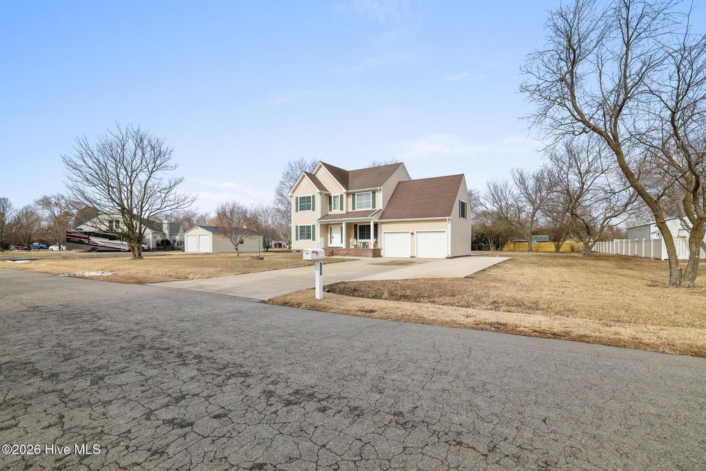 Photo of 137 Kings Way, Moyock, NC 27958 (MLS # 100553103)