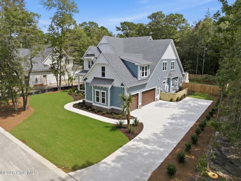 Homes For Sale - 128 Stones Throw Lane<br/> New Hanover County, Wilmington, NC 28411