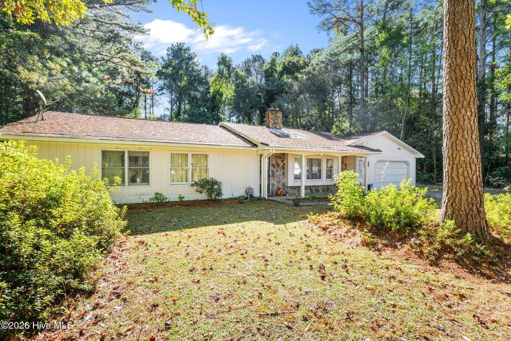 Photo of 520 Stately Pines Road, New Bern, NC 28560 (MLS # 100570027)