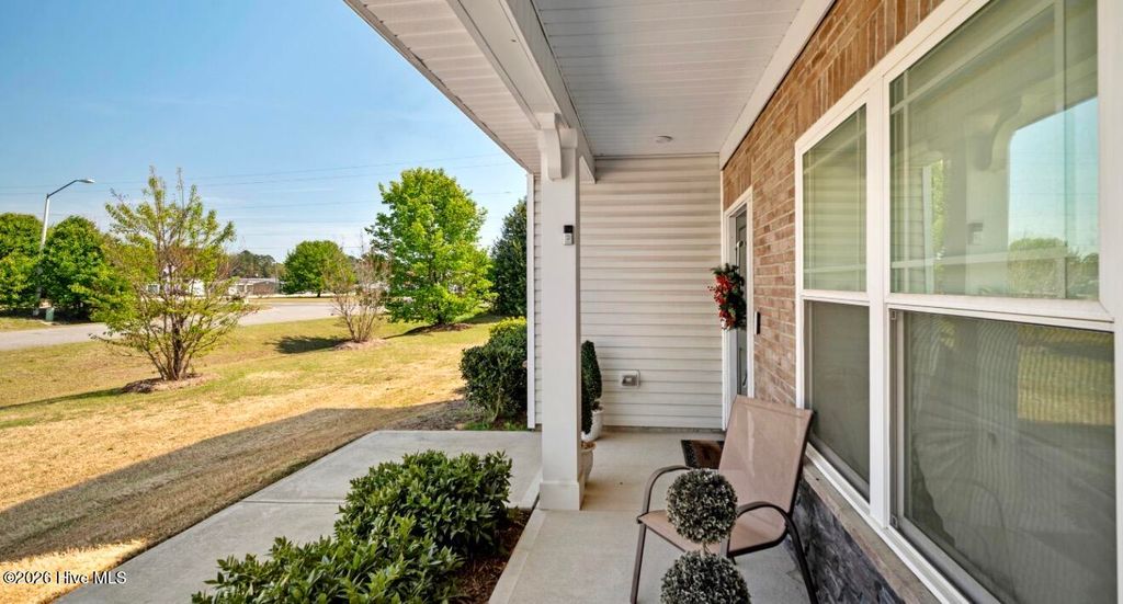 Photo of 100 Glasgow Lane, La Grange, NC 28551 (MLS # 100564123)