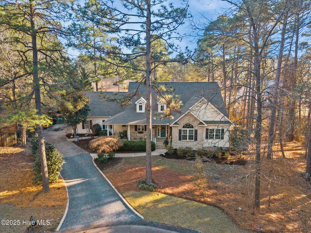 Photo of 5 Belmont Court, Pinehurst, NC 28374 (MLS # 100545263)