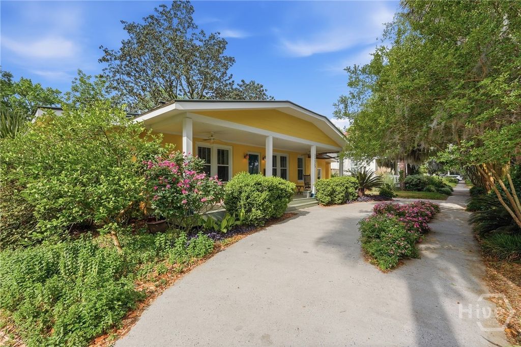 Photo of 1225 Washington Avenue, Savannah, GA 31404 (MLS # SA354430)