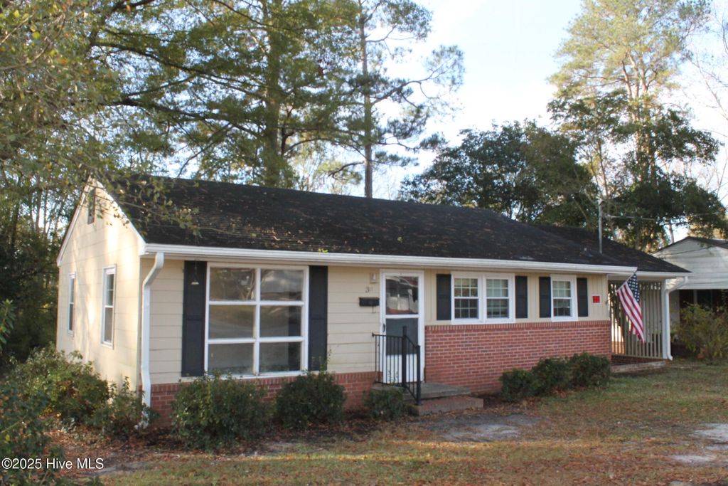 Photo of 311 W Williamson Street, Whiteville, NC 28472 (MLS # 100544763)