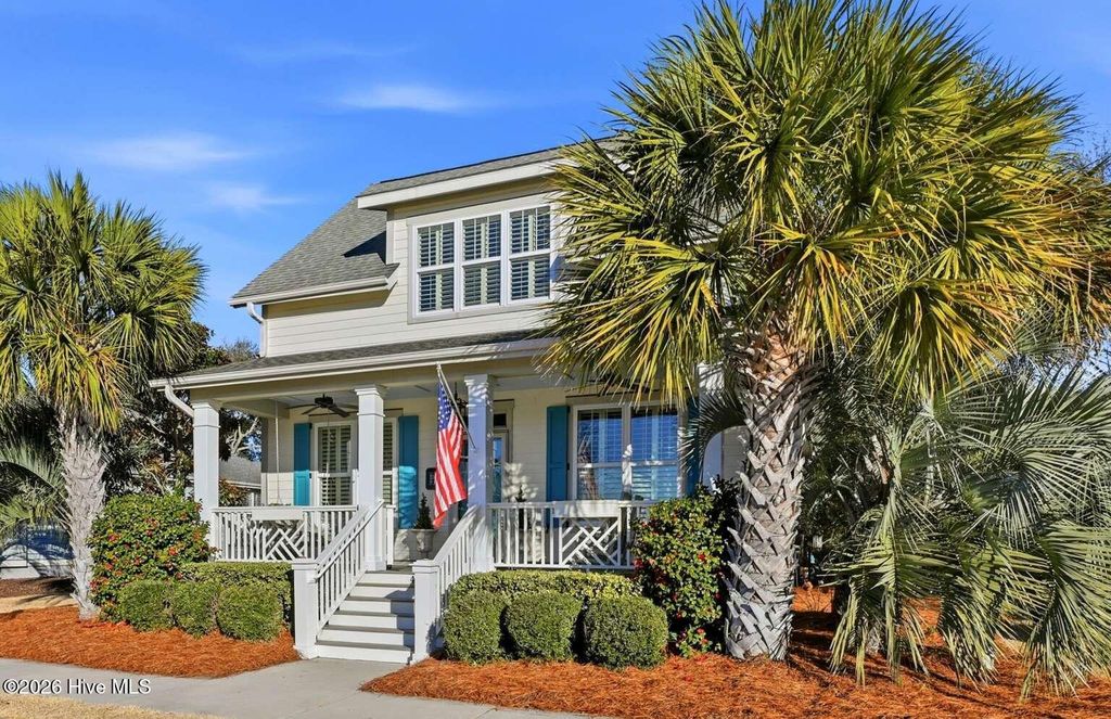 Photo of 406 Lord Thomas Avenue, Southport, NC 28461 (MLS # 100552752)