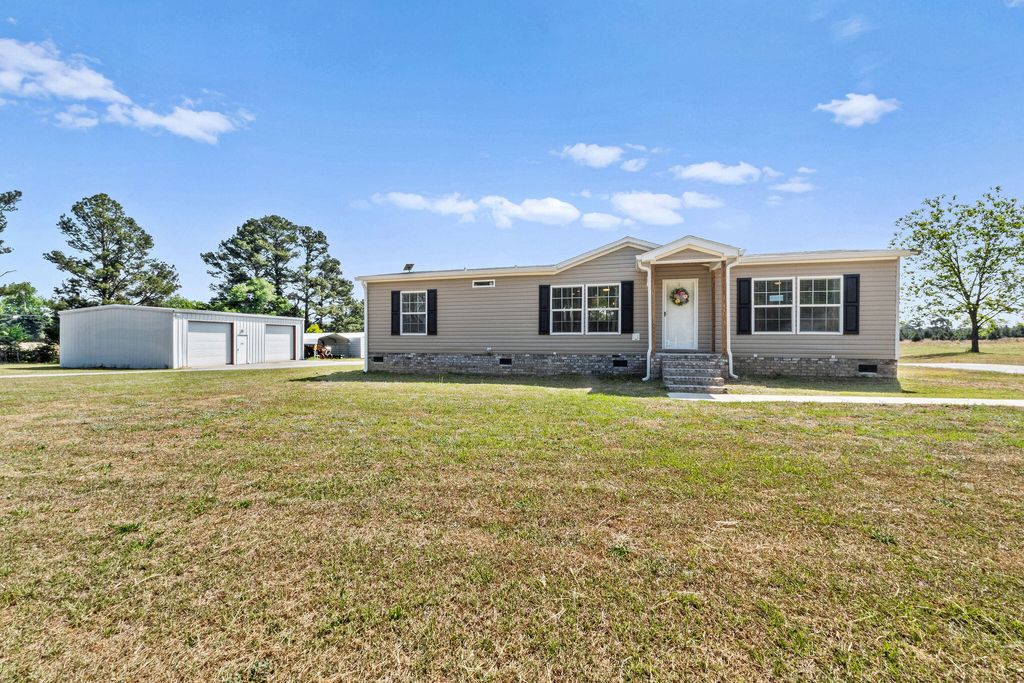 Photo of 151 Boone Street, Stapleton, GA 30823 (MLS # 555032)