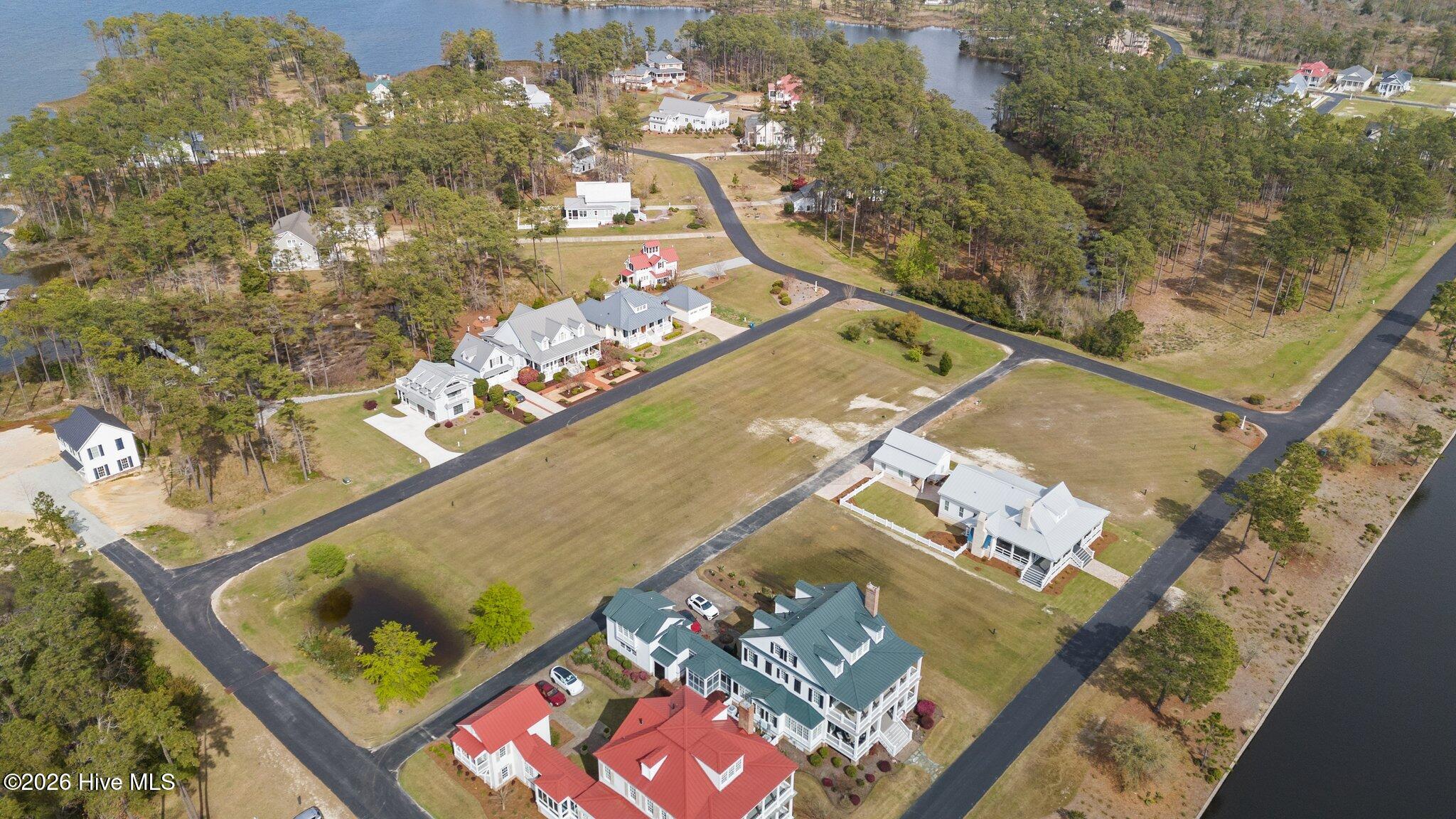 35 40 Eastcove Way