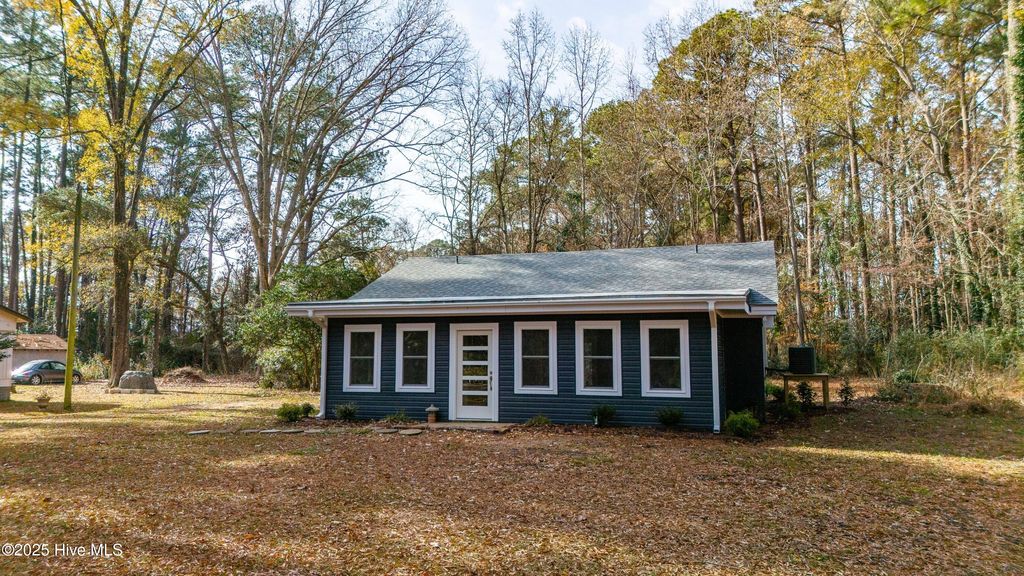 Photo of 59 Neuse Hill Road, Arapahoe, NC 28510 (MLS # 100546806)