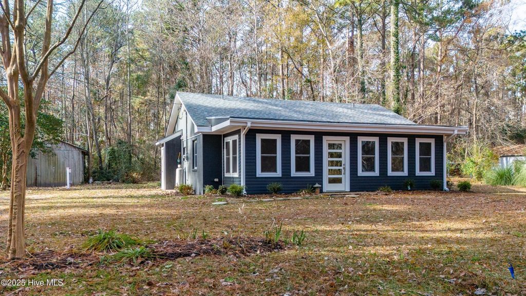 Photo of 59 Neuse Hill Road, Arapahoe, NC 28510 (MLS # 100546806)