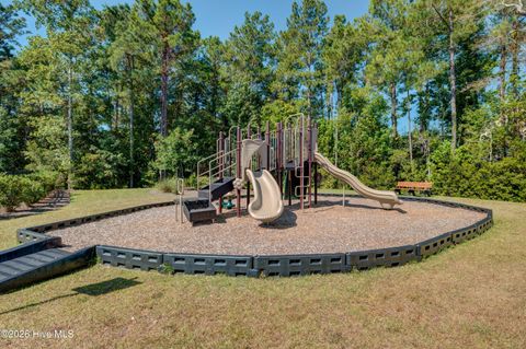 Tiny photo for 262 Weatherbee West Way, Hampstead, NC 28443 (MLS # 100573407)