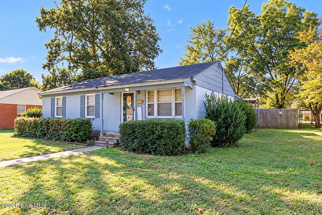 Photo of 702 E 8th Street, Lumberton, NC 28358 (MLS # 100611269)