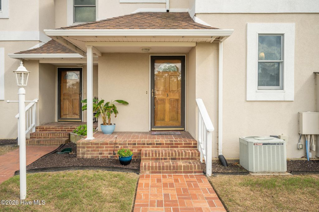 Photo of 103 Continental Plaza #3, Elizabeth City, NC 27909 (MLS # 100561811)