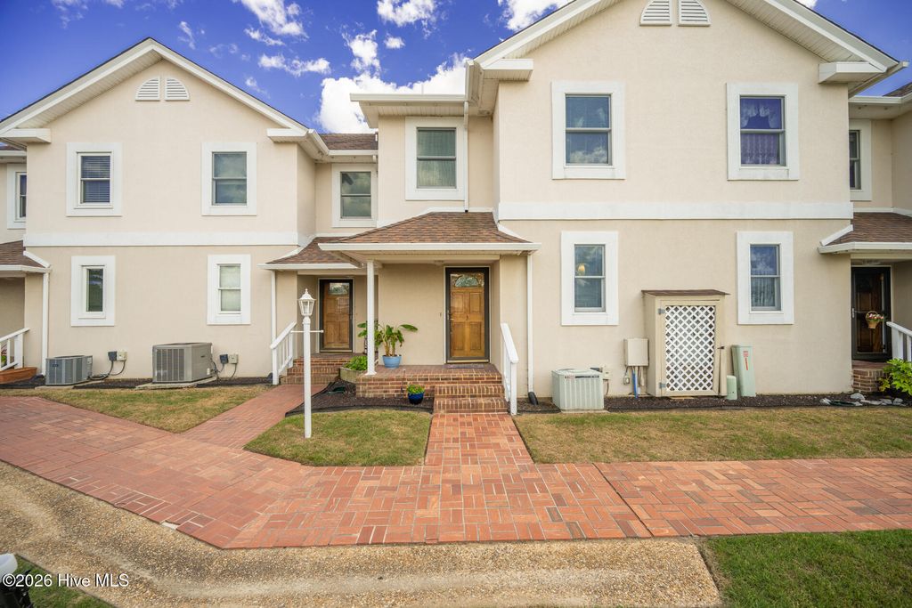 Photo of 103 Continental Plaza #3, Elizabeth City, NC 27909 (MLS # 100561811)