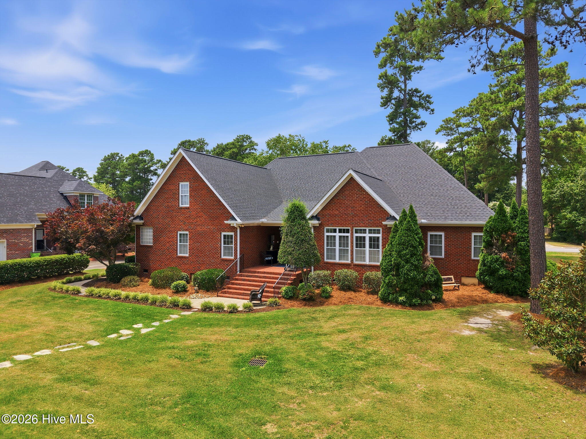 201 Foxcroft Lane