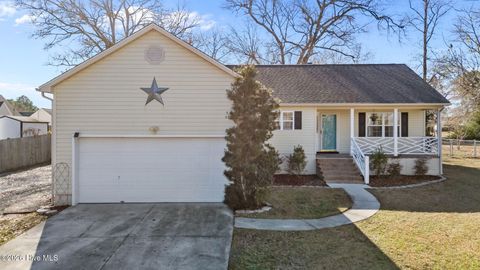 827 Roberts Road Newport NC 28570