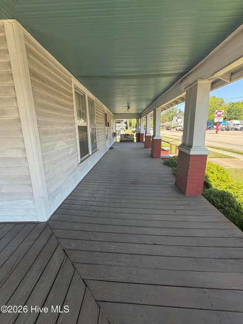 Homes For Sale - 209 N Pollock Street<br/> Johnston County, Selma, NC 27576