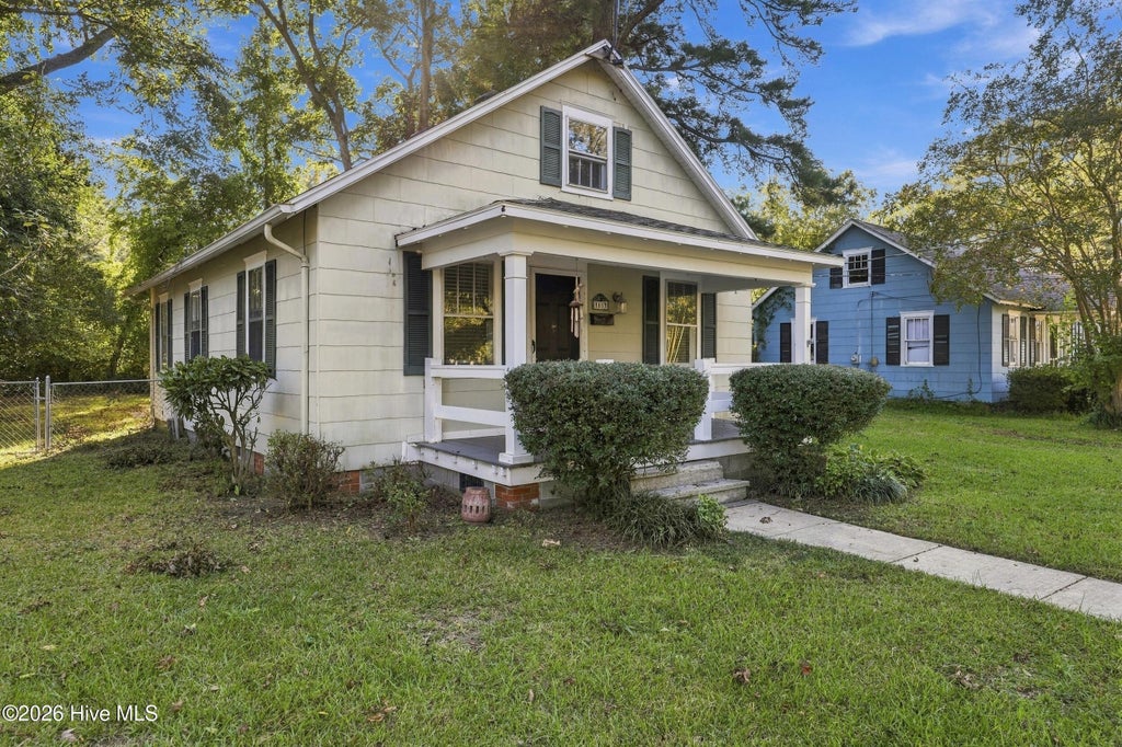 Photo of 1113 Carolina Avenue, Elizabeth City, NC 27909 (MLS # 100610472)