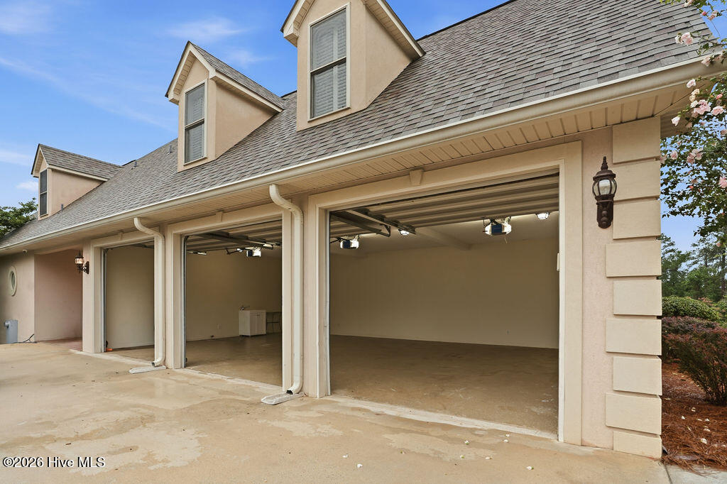 1060 Mohawk Drive