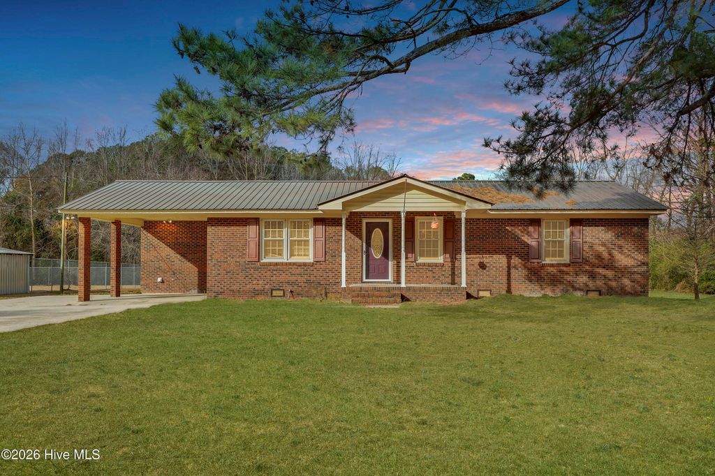 Photo of 163 George Sumner Road, Beulaville, NC 28518 (MLS # 100547299)