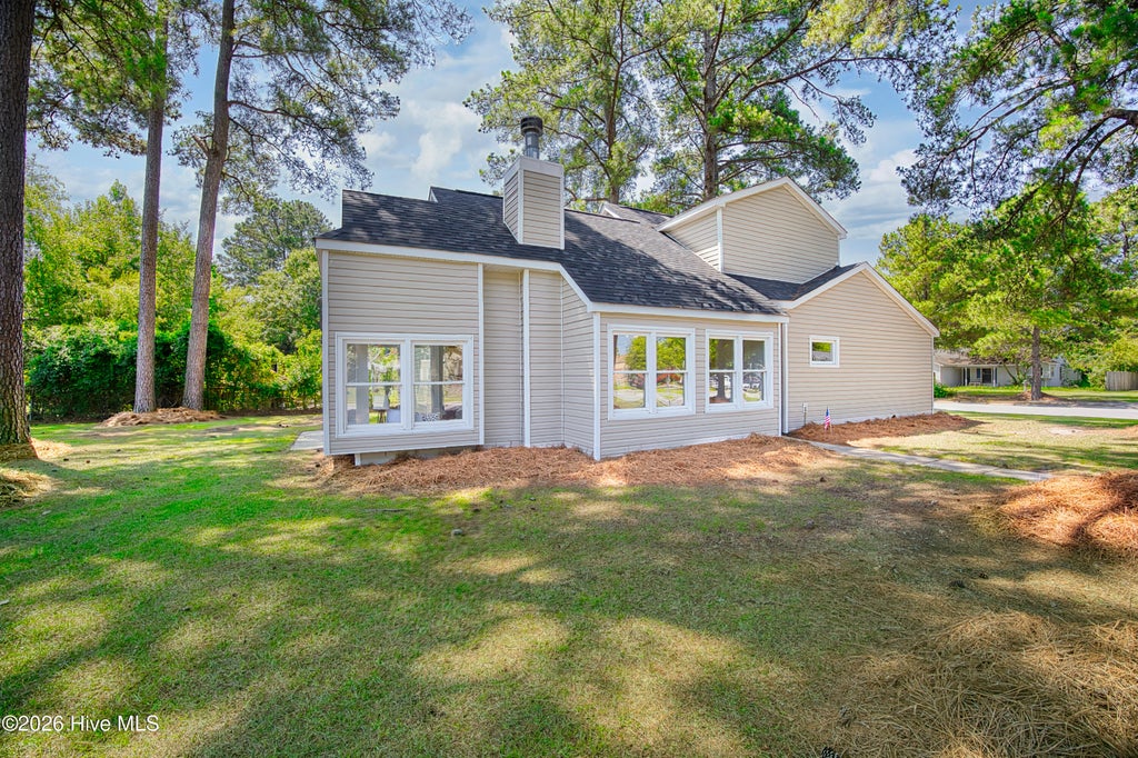 Photo of 107 Broadleaf Drive, Jacksonville, NC 28546 (MLS # 100586573)