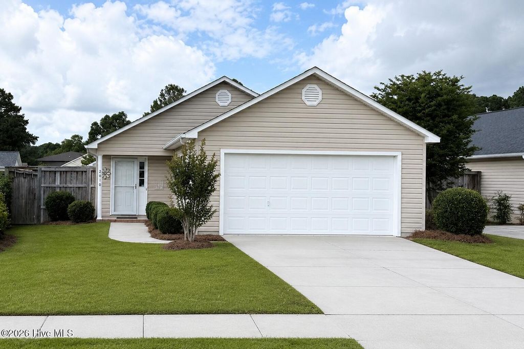Photo of 2010 Heritage Lane, Jacksonville, NC 28546 (MLS # 100578154)