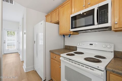 Tiny photo for 2308 Wrightsville Avenue #Apt 202, Wilmington, NC 28403 (MLS # 100578253)