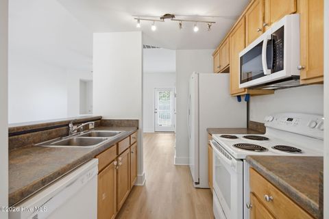 Tiny photo for 2308 Wrightsville Avenue #Apt 202, Wilmington, NC 28403 (MLS # 100578253)