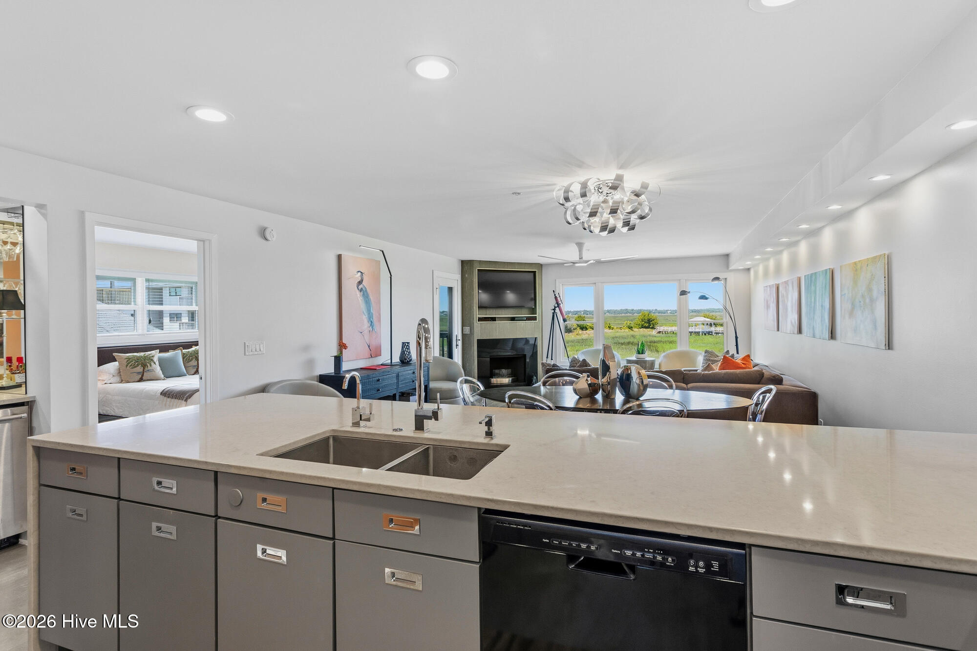 2319 N Lumina Avenue Unit B
