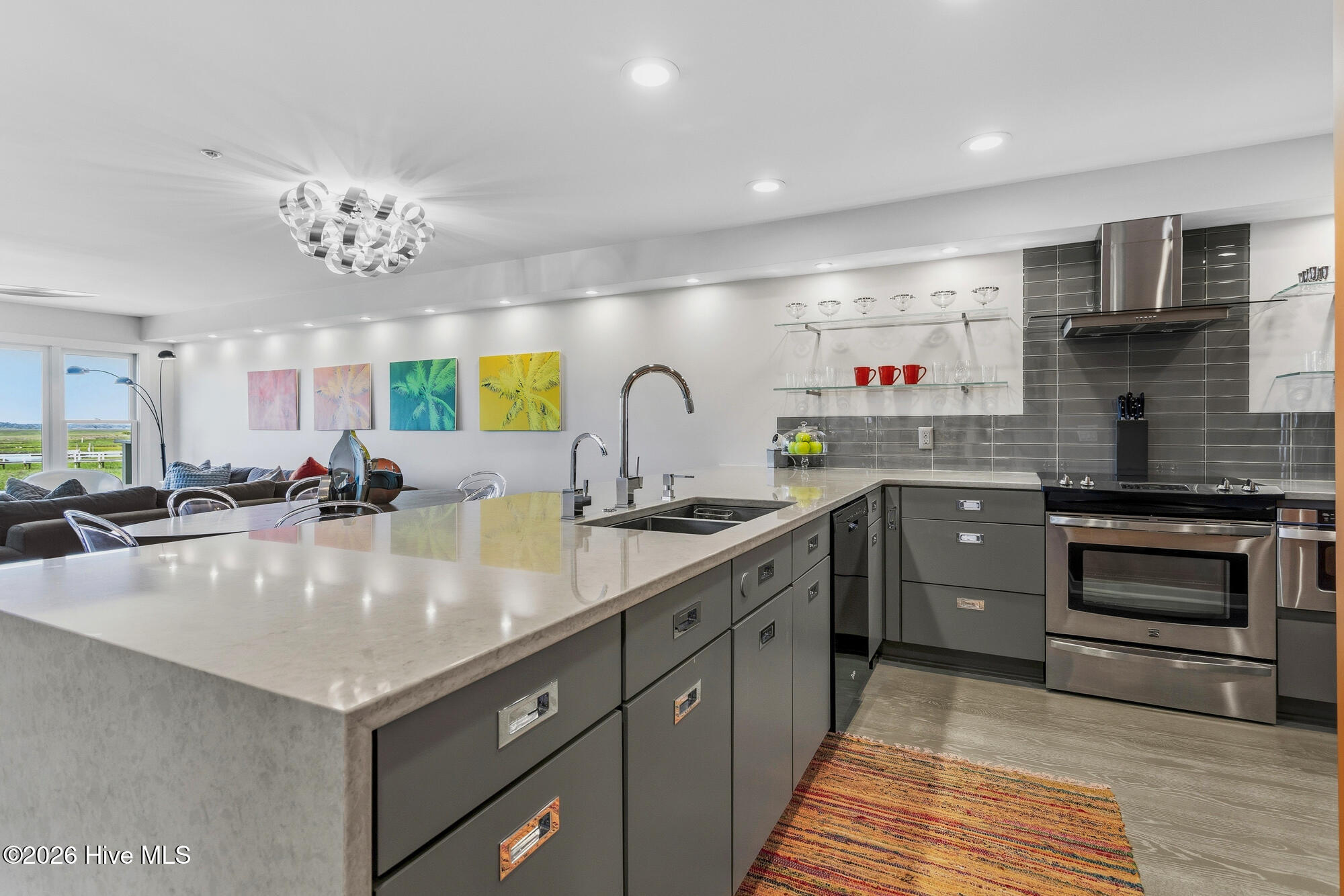 2319 N Lumina Avenue Unit B