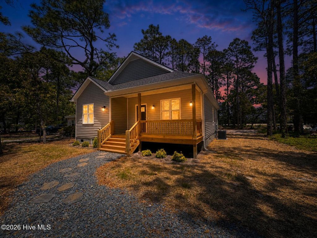 Photo of 142 Redwood Road, Boiling Spring Lakes, NC 28461 (MLS # 100575814)